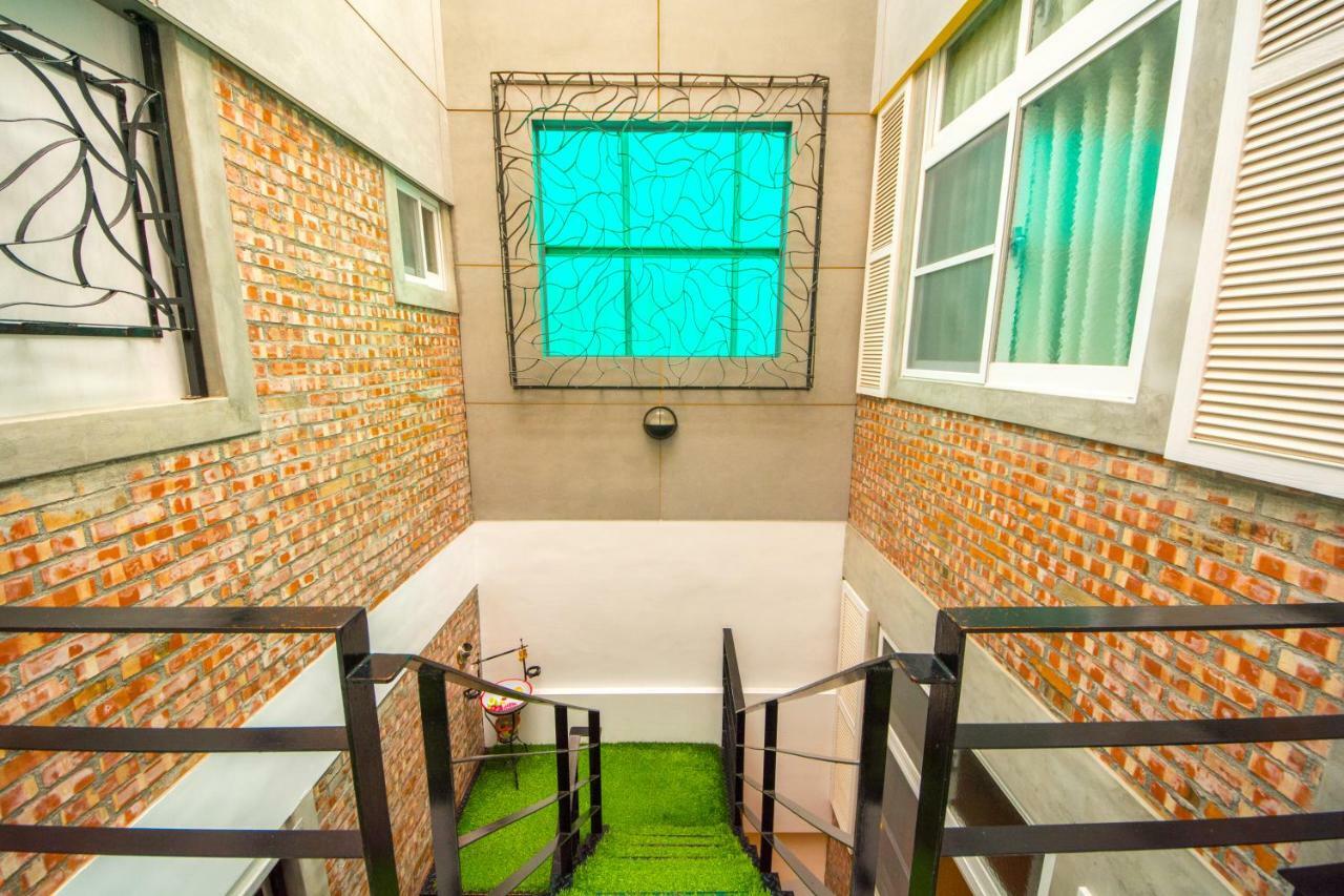 Appartement Dearhouse à Tainan Extérieur photo